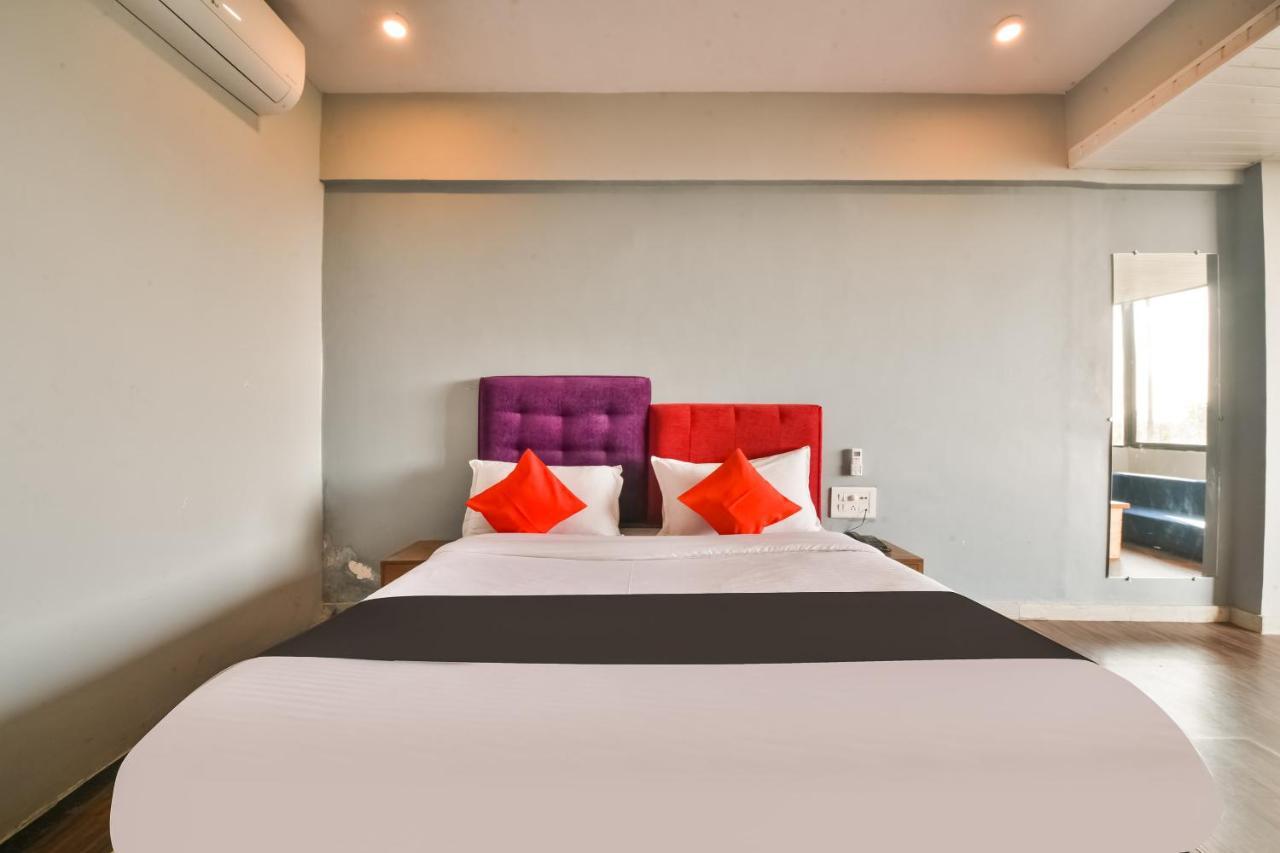 แคปิตัล โอ 48457 อมฤต พาเลซ Hotel Bhilwara ภายนอก รูปภาพ