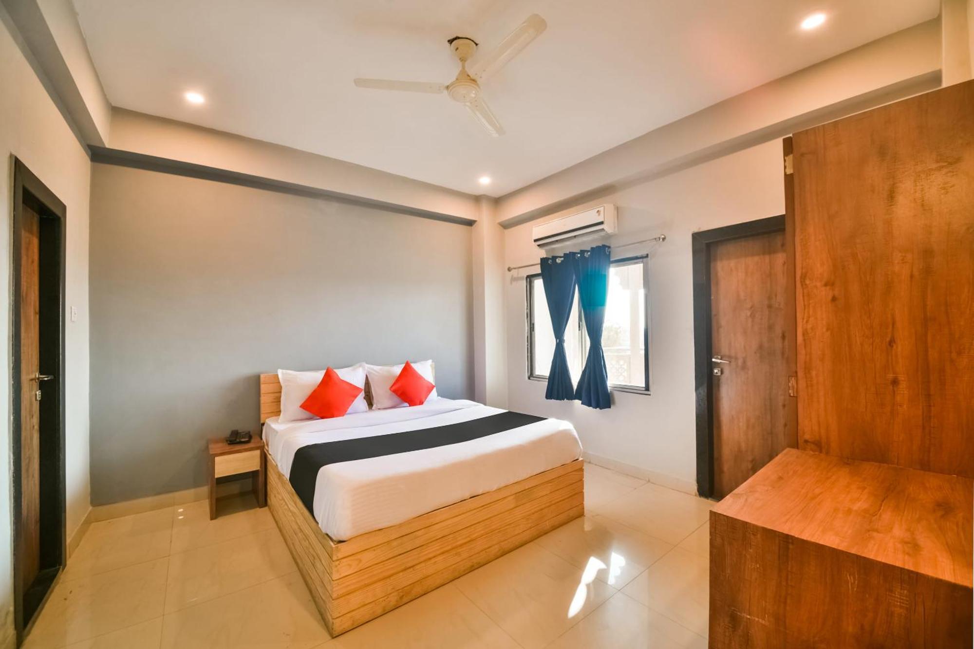 แคปิตัล โอ 48457 อมฤต พาเลซ Hotel Bhilwara ภายนอก รูปภาพ